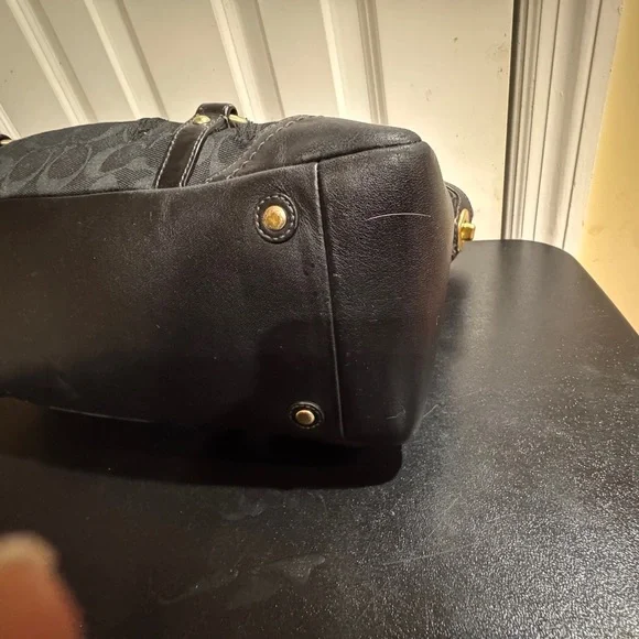 Coach Black Signature Tote 10831 - Picture 7 of 9